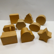 Petites boîtes en papier mâché divers modèles