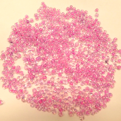 Perles de rocailles roses 2 mm