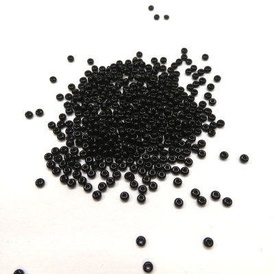 perles de rocailles noires 2 mm