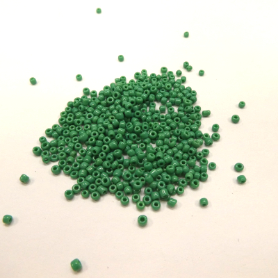 Perles de rocailles vertes 2 mm
