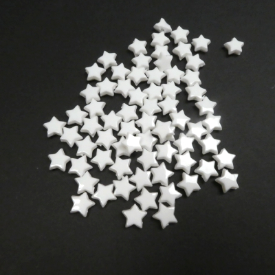 Perles blanches étoiles ou cœurs 10 g 