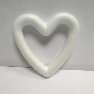 Anneau cœur en polystyrène 15 cm