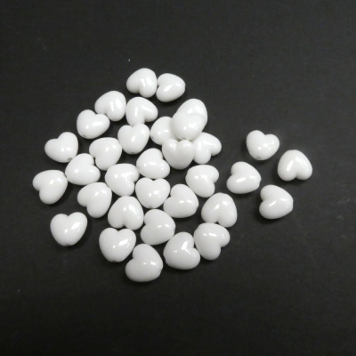 Perles blanches étoiles ou cœurs 10 g 