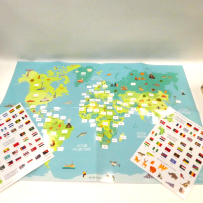 Carte du Monde 66 x 44cm et Stickers Drapeaux