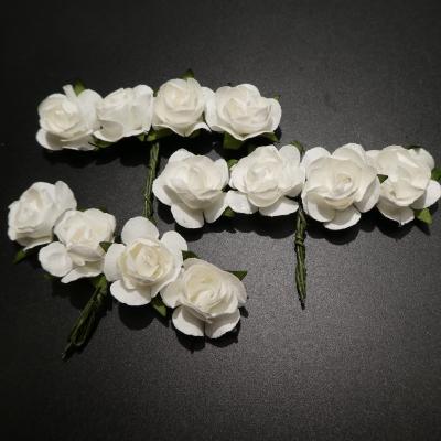 Roses avec fil de fer GLOREX 18 mm