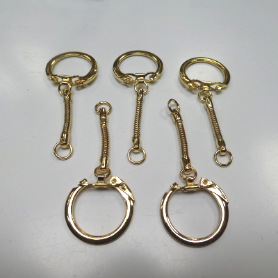Portes clés avec chaîne serpentine