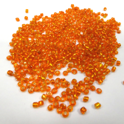 Perles de rocailles orange 2 mm